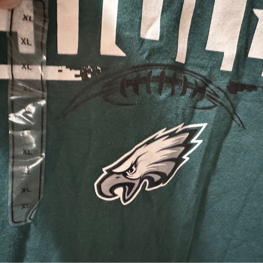 NFL Dark Green Philadelphia Eagles youth size XL 18–20 Logo T-Shirt NEW - Picture 3 of 8